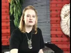 Junges Luder mit XXL Möpsen beim geilen Dildosex